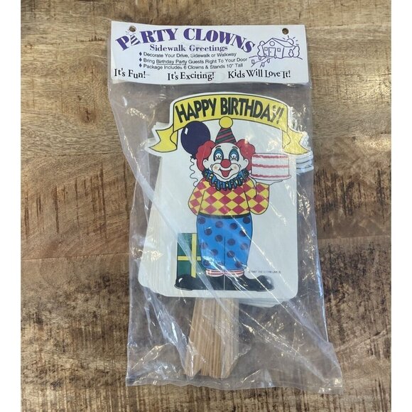 Vintage CLOWN BIRTHDAY SIGNS Party Crowns Sidewalk Greetings Ground Stakes Set 6 - Picture 1 of 9